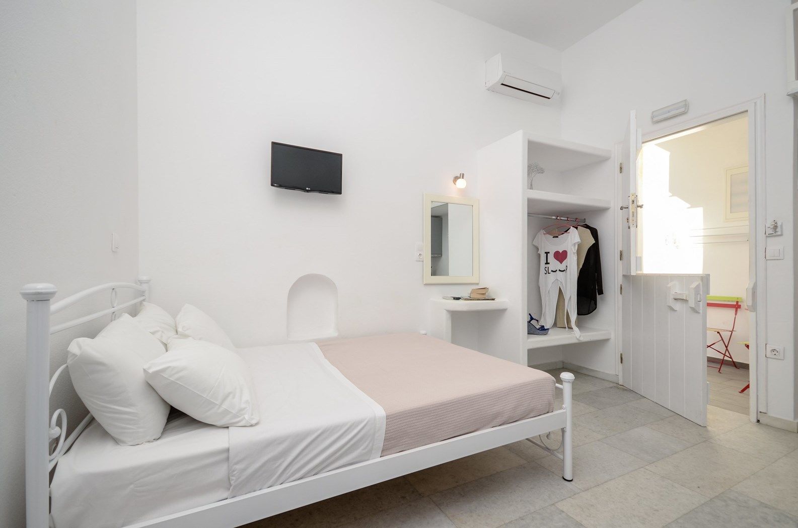 Depis Suites Naxos City Exterior photo